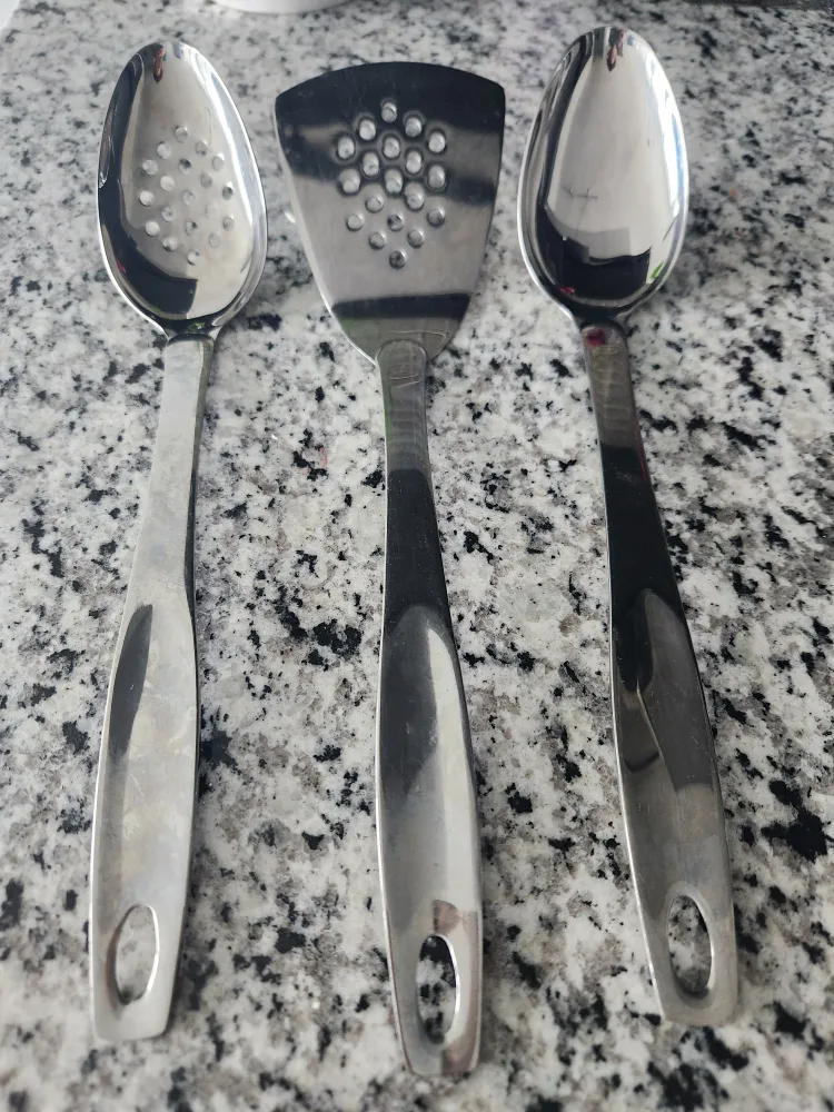 New Oneida Stainless Steel Kitchen Utensil Set thumbnail
