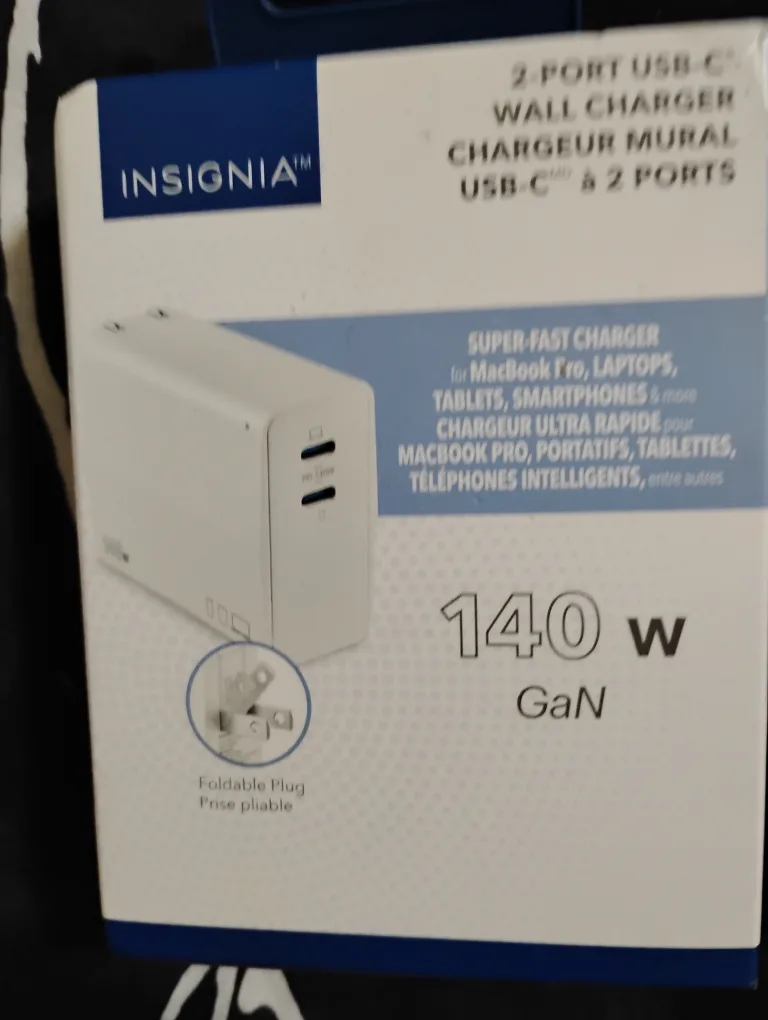 Insignia 140W GaN 2-Port USB-C Wall Charger thumbnail
