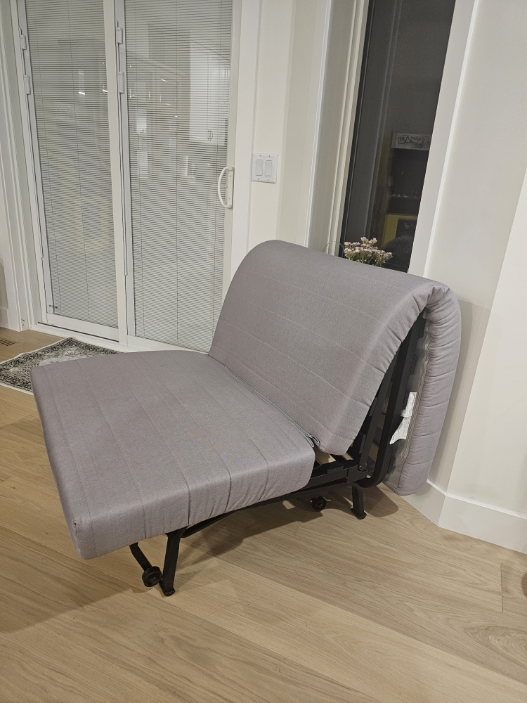 Convertible Chair Bed - Excellent Condition - photo 2