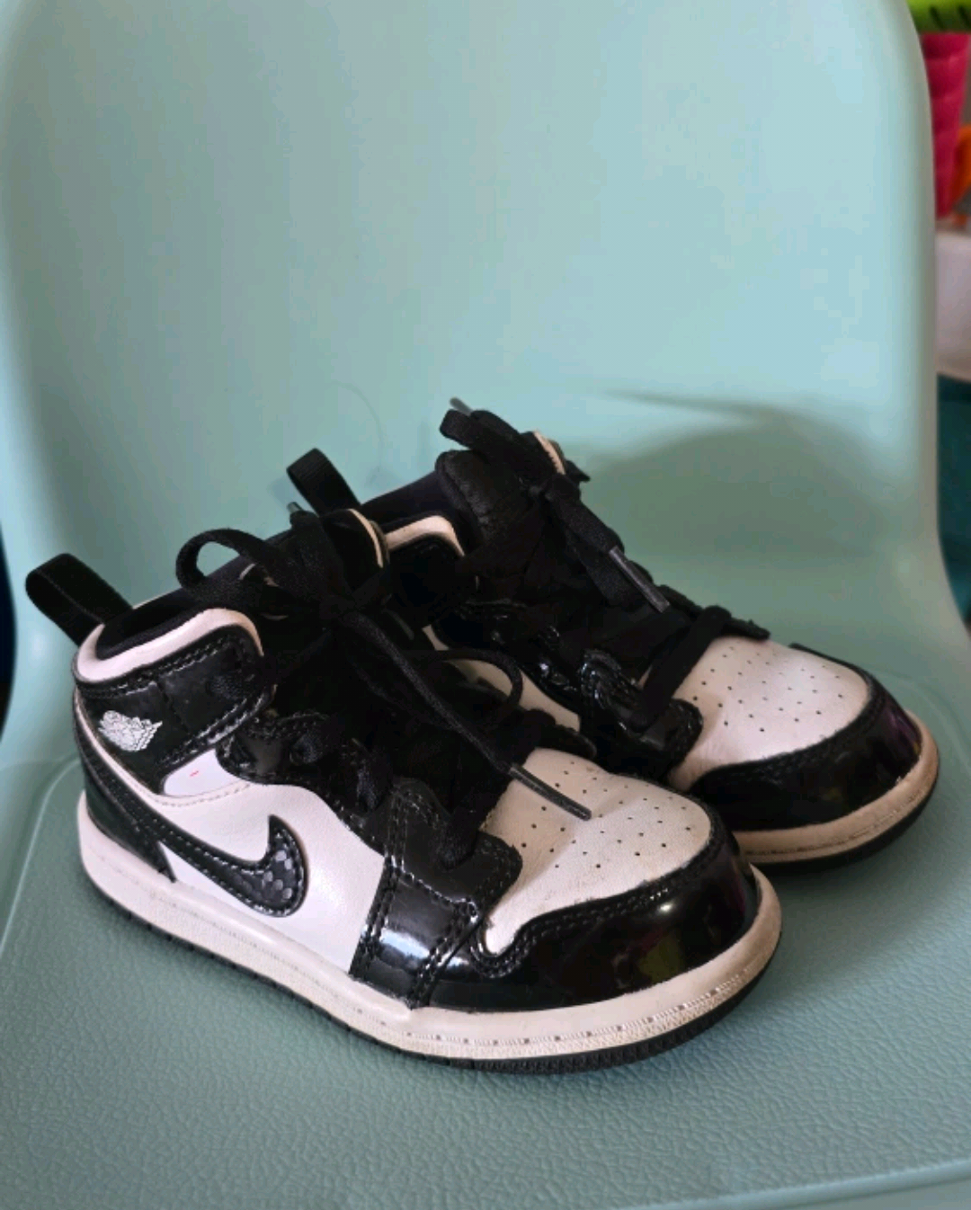 Nike Air Jordan 1 Toddler Shoes - Black & White size 9c - photo 5