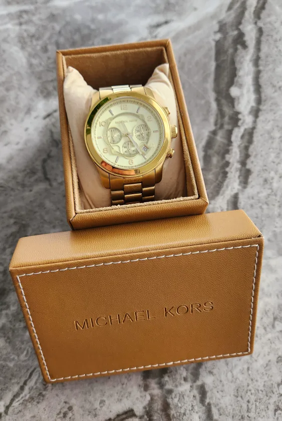 Michael Kors Gold Watch image indicator(2)