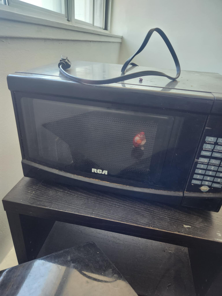 RCA Microwave Oven