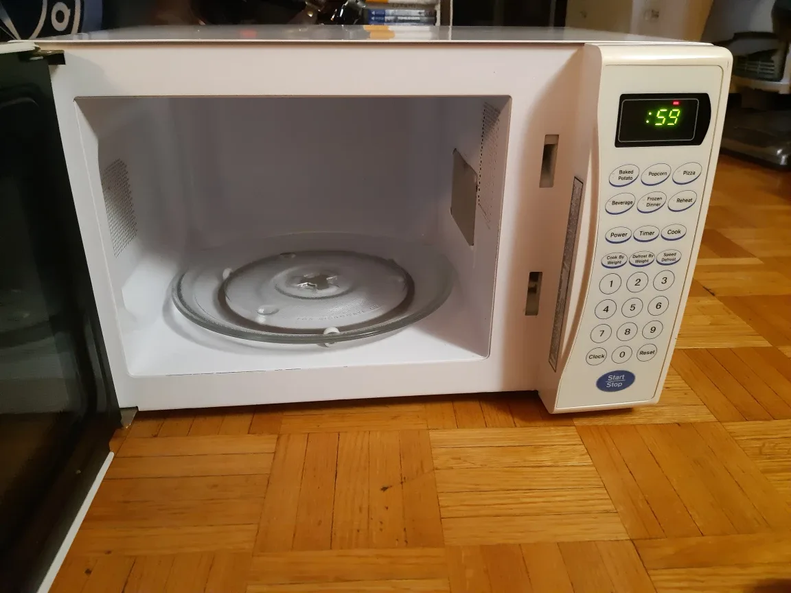 Danby 0.7 cubic Designer Microwave 🇨🇦 image indicator(3)