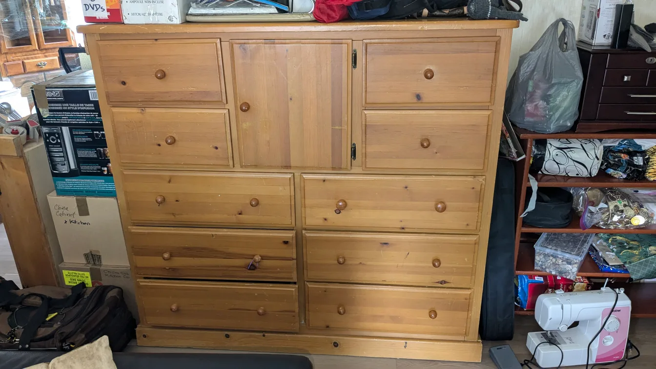Canadian made solid oak Dresser with 10 Drawers thumbnail