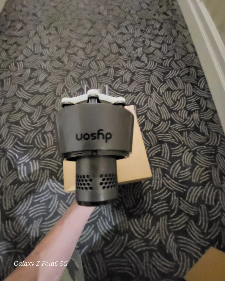 Dyson V11 OUTSIZE  main body replacement  BRAND NEW !! image indicator(3)