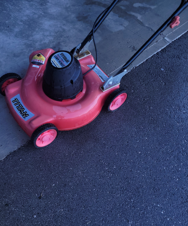 Titan 18" Electric Lawn Mower - photo 2