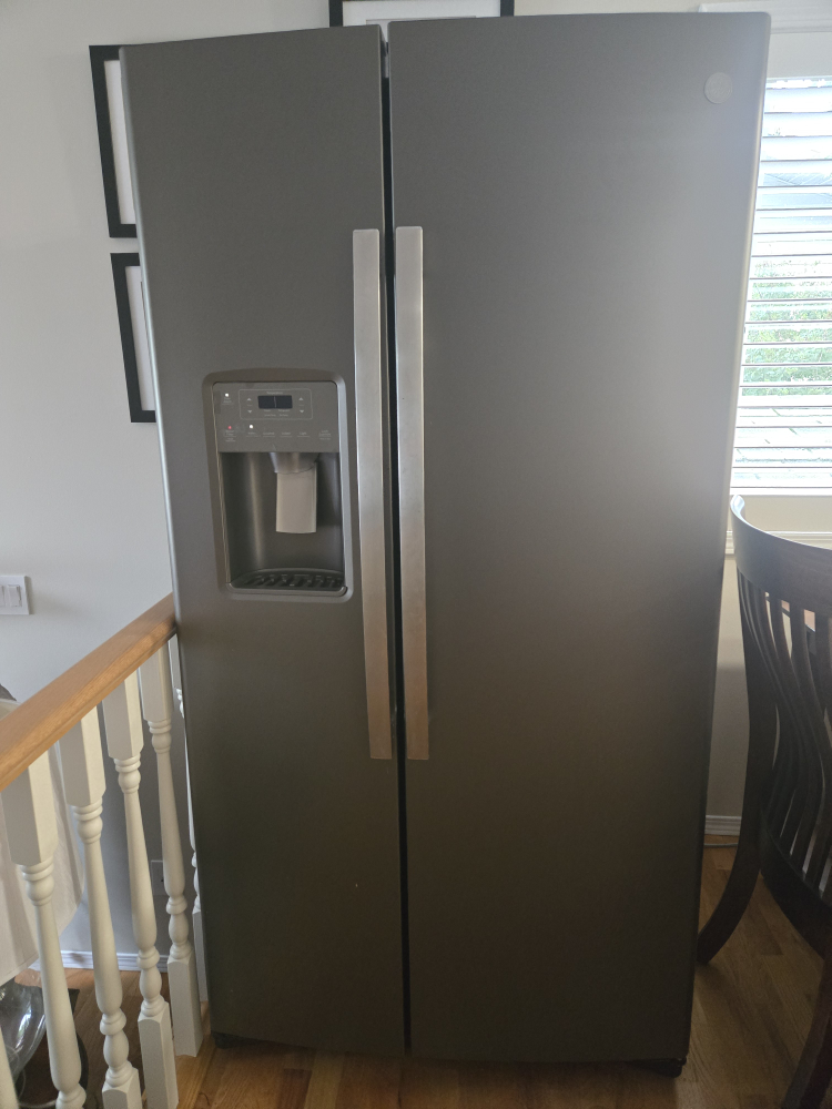 GE Appliances Side-by-Side Refrigerator