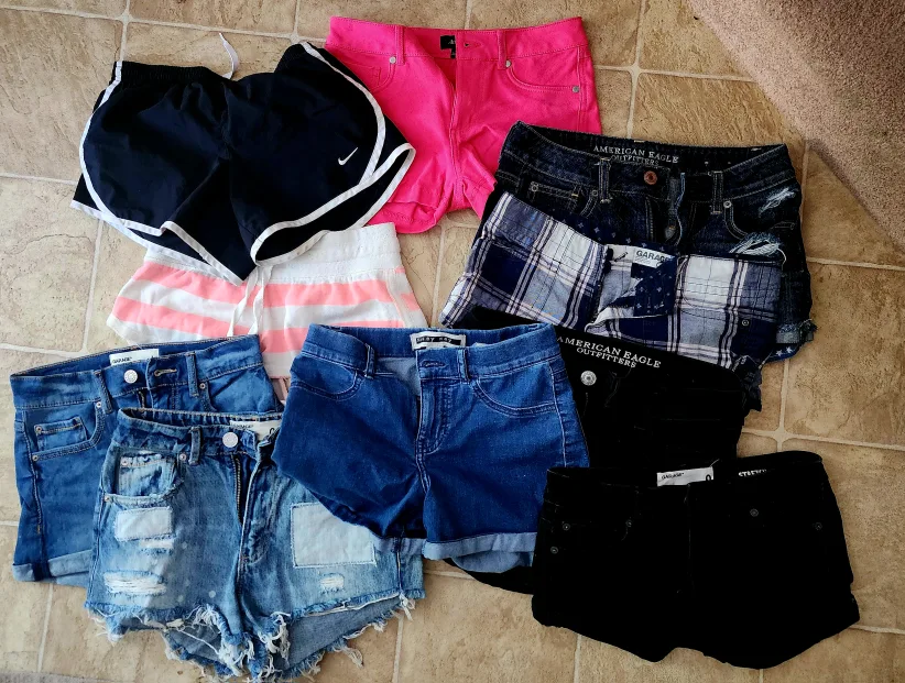 Mixed Shorts Bundle - Nike, Garage, American Eagle thumbnail