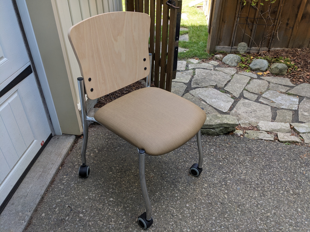 Brand New Modern Office Chair By Staples - photo 5