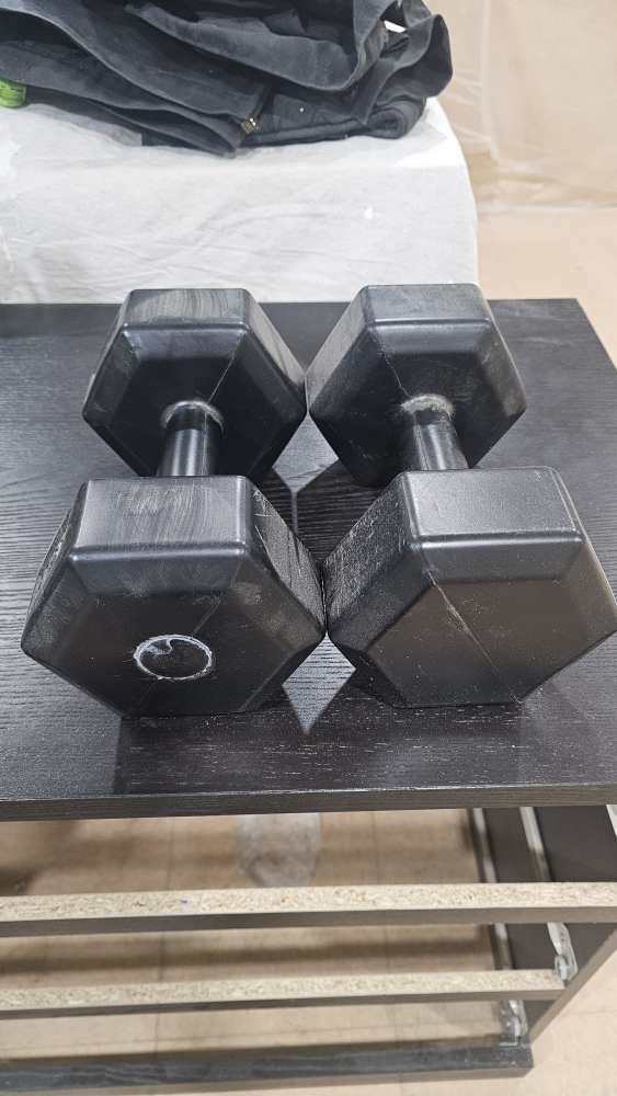 Pair of 7.5 LB Dumbbells