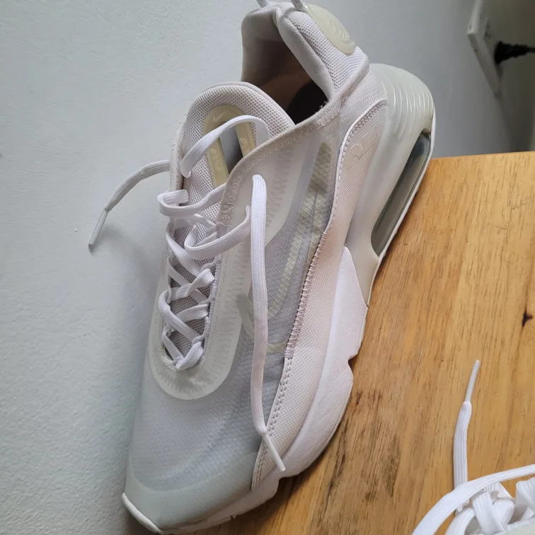 Nike Air Max 2090 White Shoes image indicator(4)