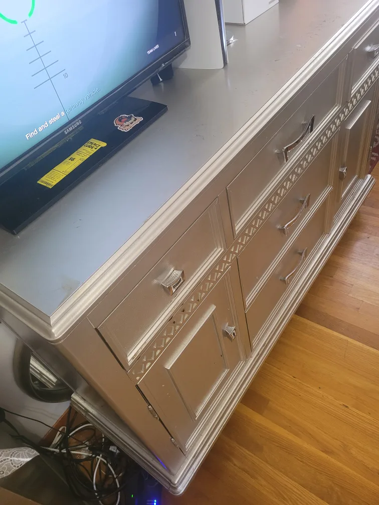 Bedroom Set - Bed, Nightstand, Dresser image indicator(2)