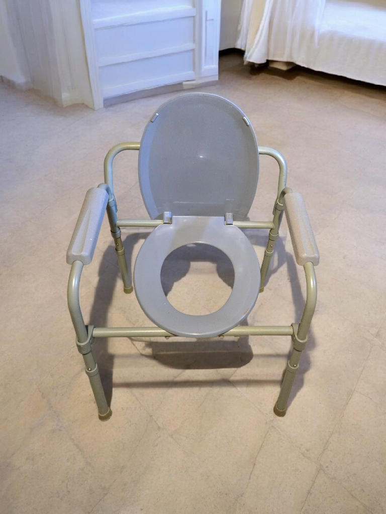 Commode Chair - photo 2