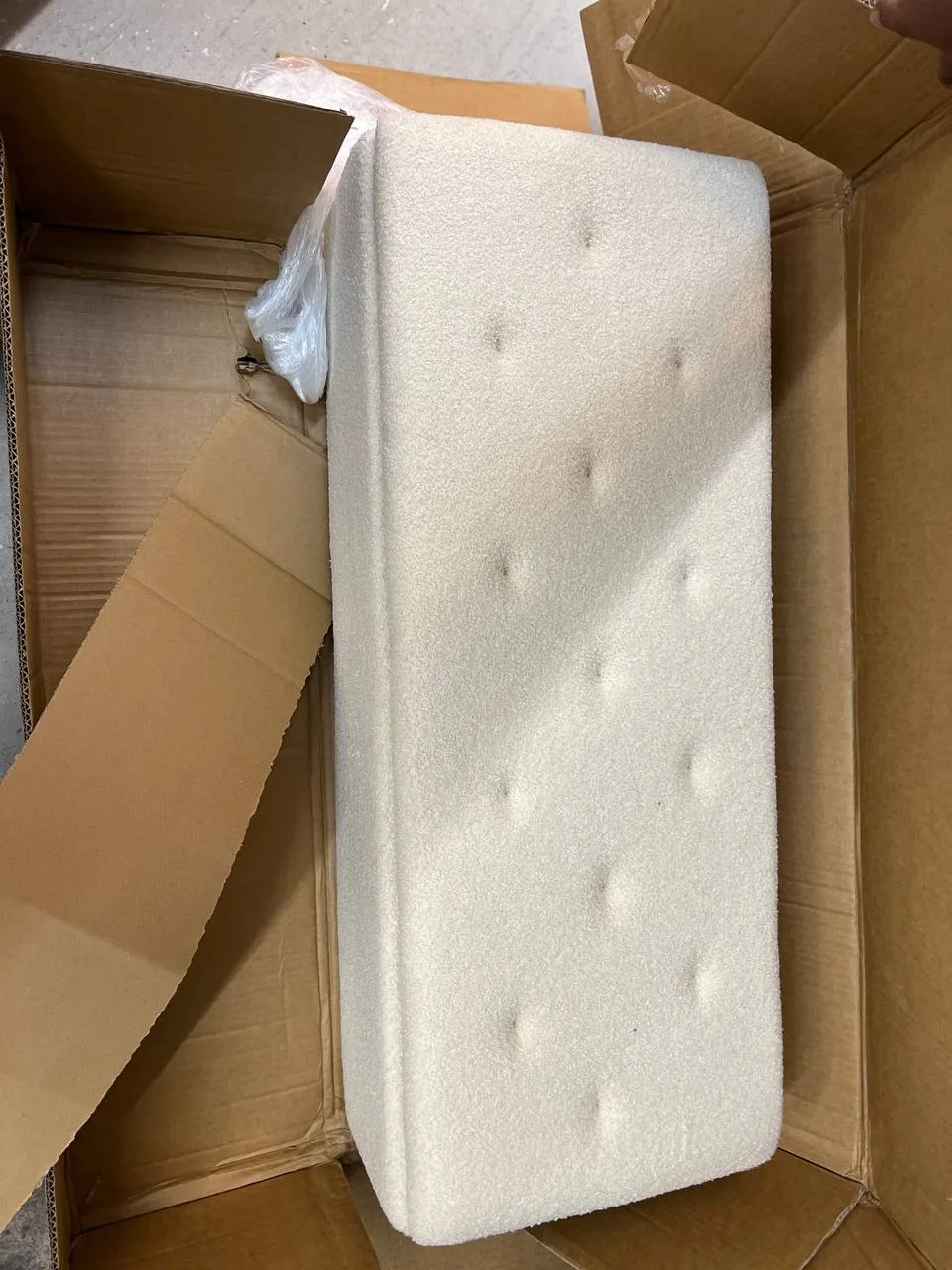 🤍  Modern Storage Bench Ottoman – image indicator(7)