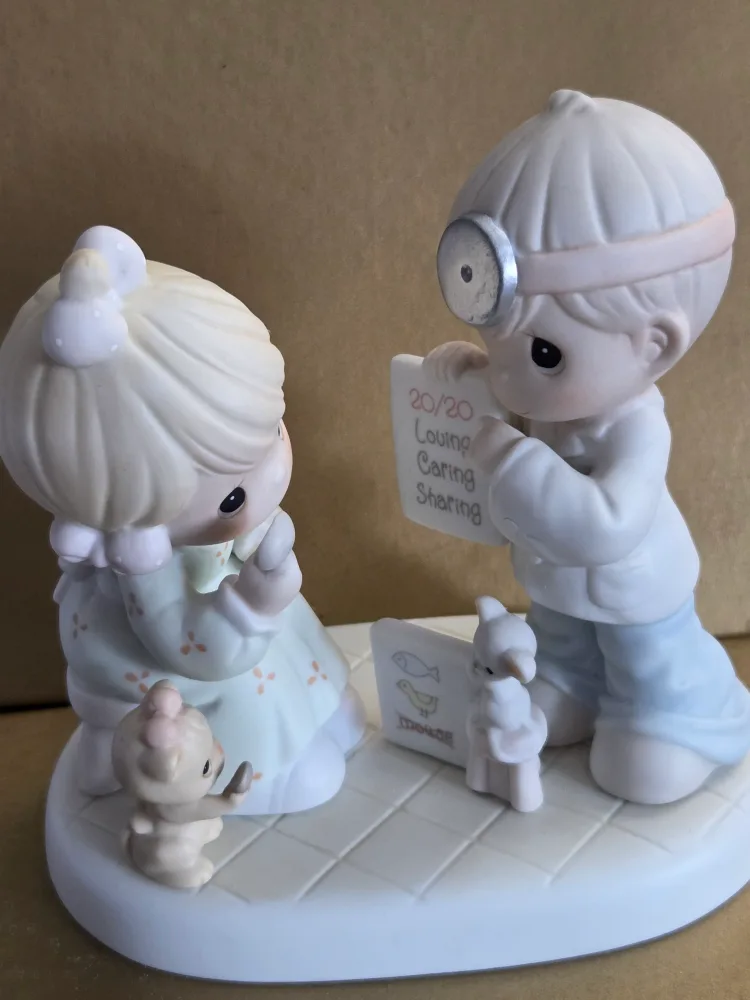 Precious Moments Figurine - 1997 The Eye Doctor thumbnail