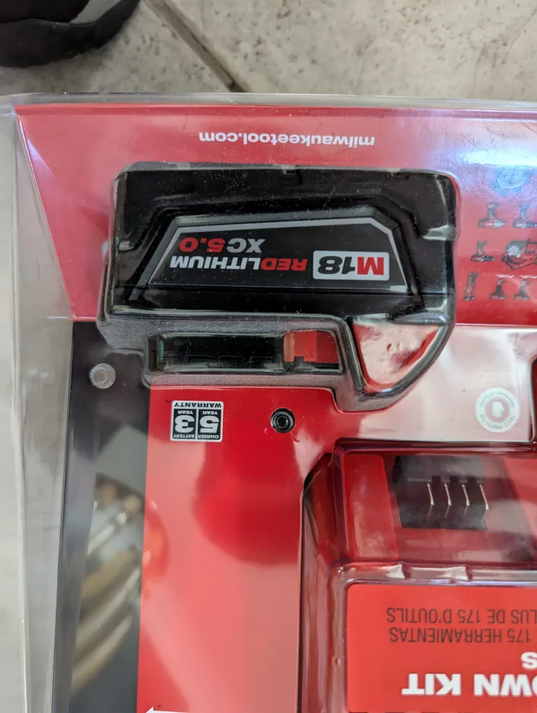 Milwaukee M18 RedLithium XC5.0 Battery & Charger image indicator(2)