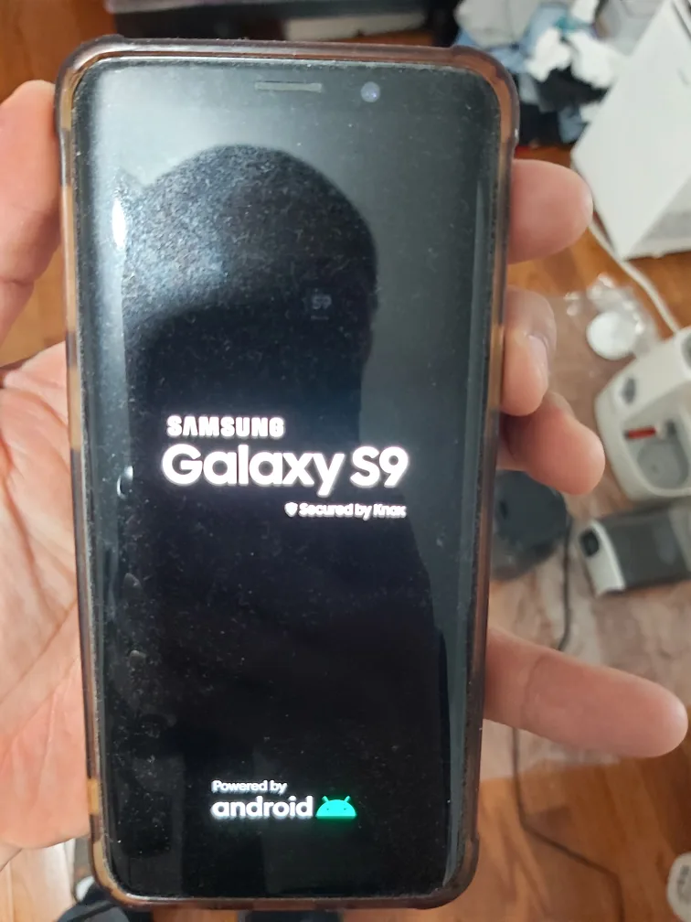 Samsung Galaxy S9 - 64GB thumbnail