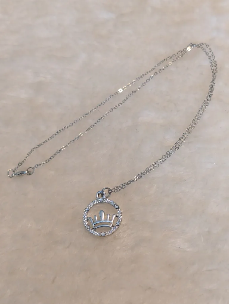 Silver Crown Pendant Necklace image indicator(2)
