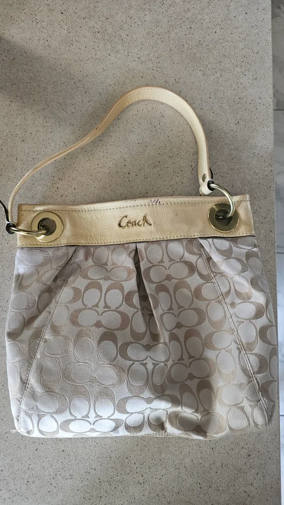 Coach Shoulder Bag thumbnail