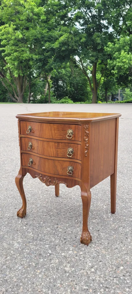 Antique 3 Drawer Side Table image indicator(6)