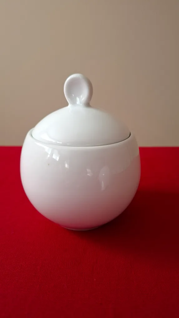 White Ceramic Sugar Bowl & Creamer Set image indicator(2)