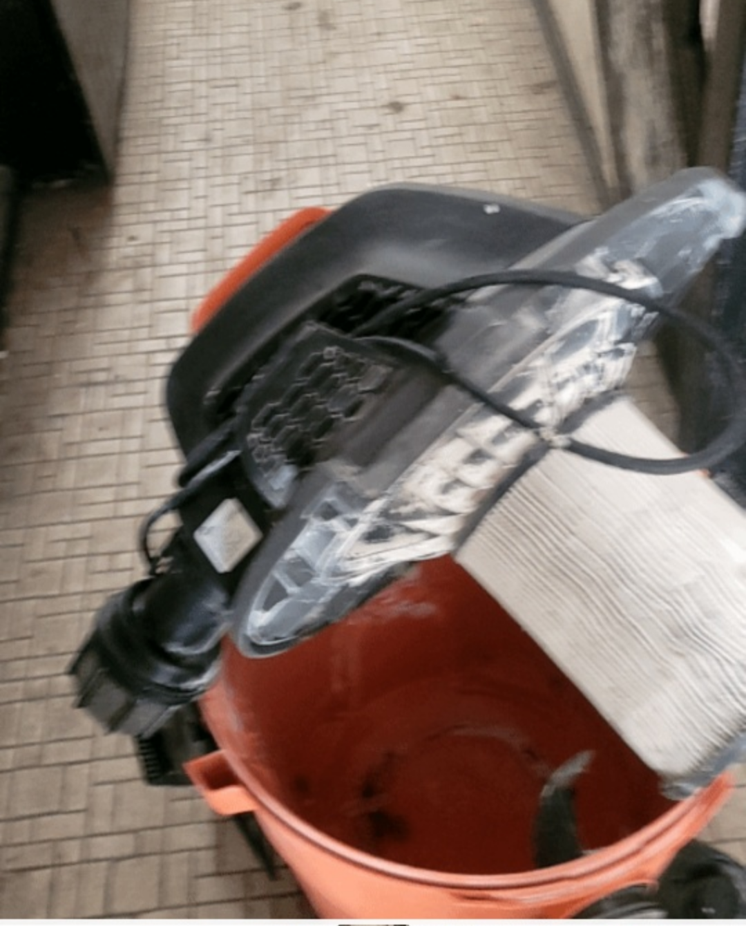 Ridgid Wet/Dry Vacuum - photo 2