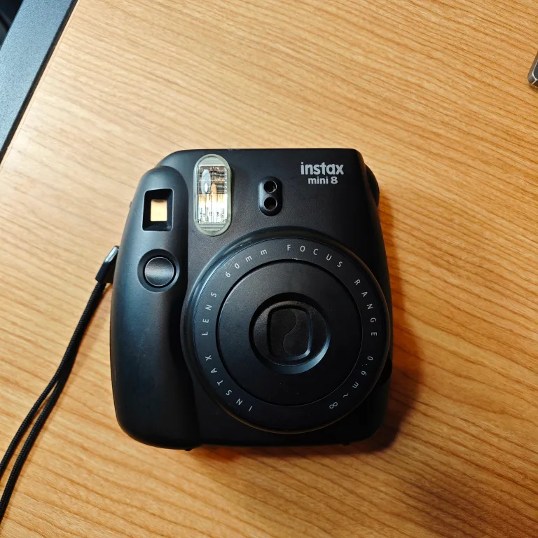 Fujifilm Instax Mini 8 Camera - Black thumbnail