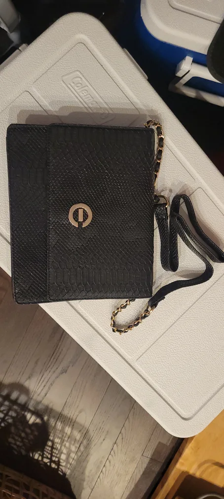 Black Snakeskin Clutch Purse image indicator(3)