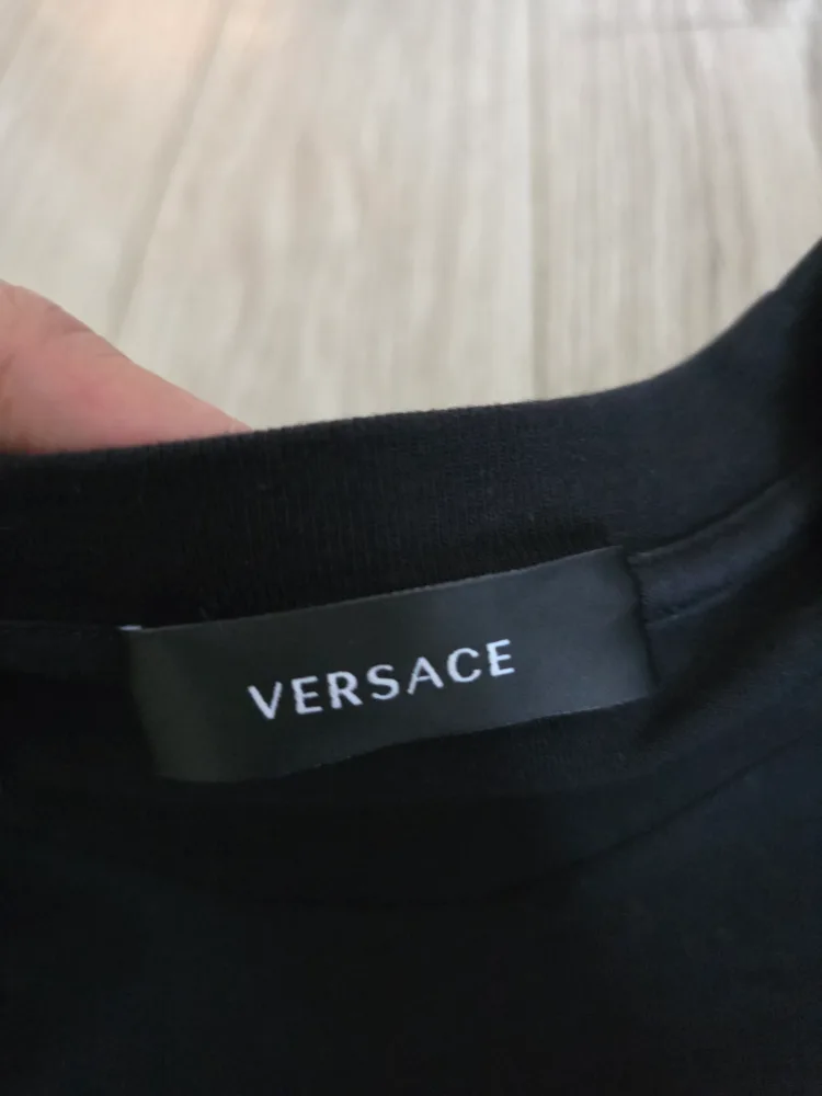 Versace Black T-Shirt image indicator(6)