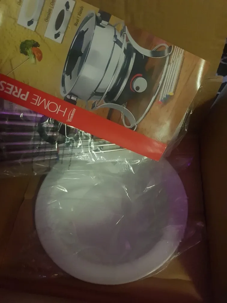 Electric 3 in 1 Fondue Set - 11 Piece NEW image indicator(2)