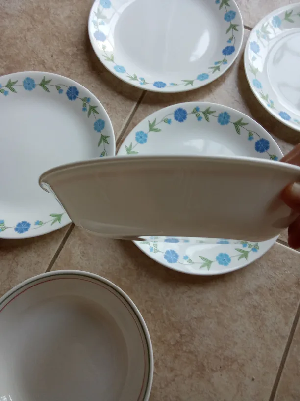 Corelle Blue Cornflower Dinnerware Set image indicator(3)