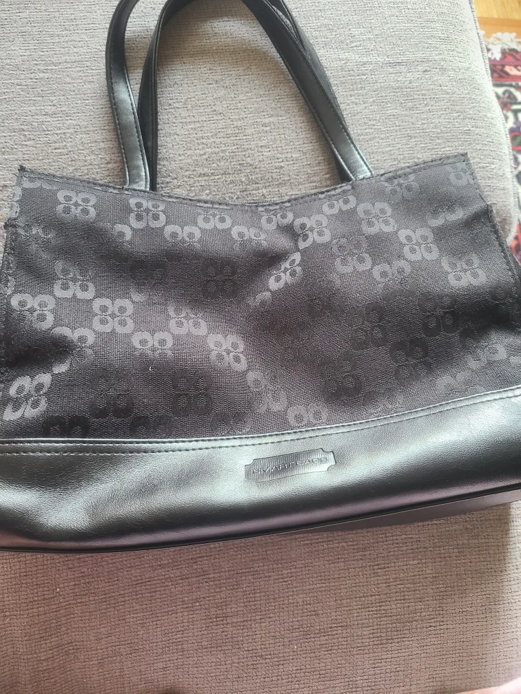 FREE Smart Bags Black Bag with purchase thumbnail