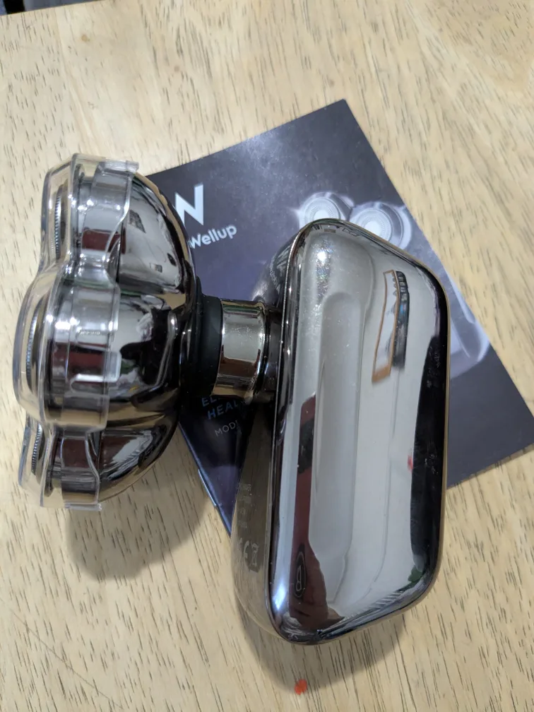 AidallsWellup Electric Head Shaver - Like New! thumbnail