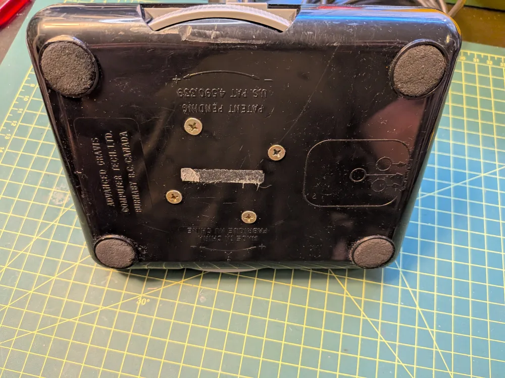 Vintage DOS/PC Gravis Joystick Controller image indicator(4)