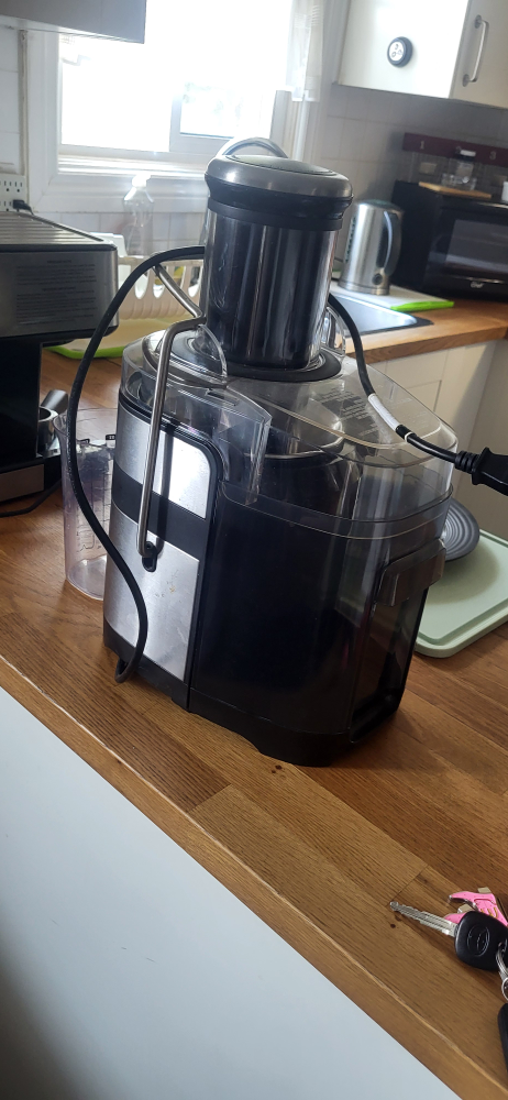 Hamilton Professional Super Chute Easy Clean Juice Extractor - photo 2