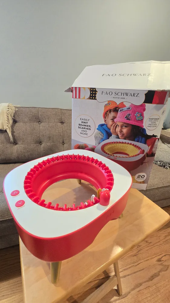 FAO Schwarz Knitting Machine with Box thumbnail