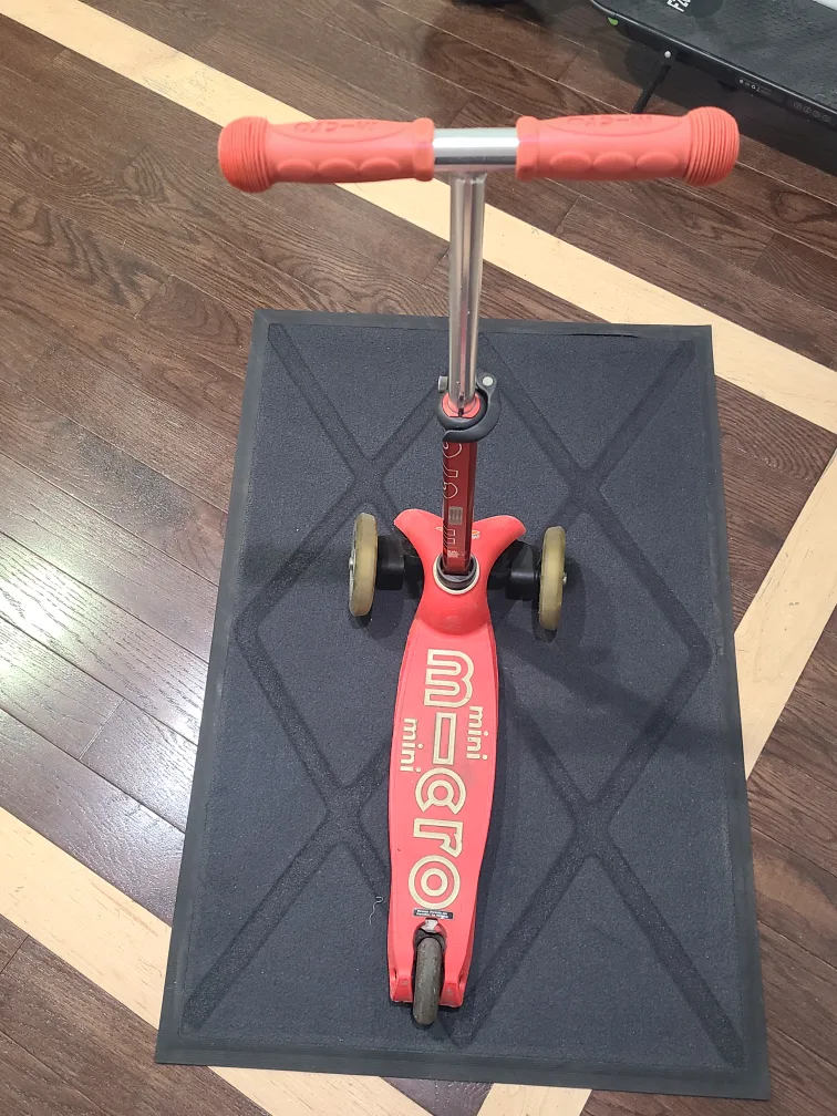 Micro Mini Scooter - Red