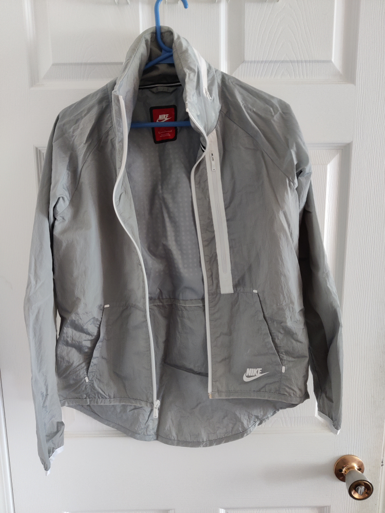 Lady Nike Running Jacket - Size M