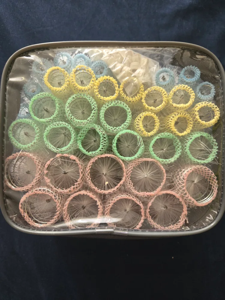 Vintage Hair Rollers Set thumbnail