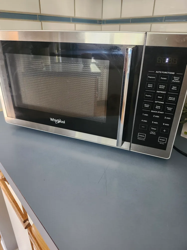 Whirlpool Small Microwave Oven