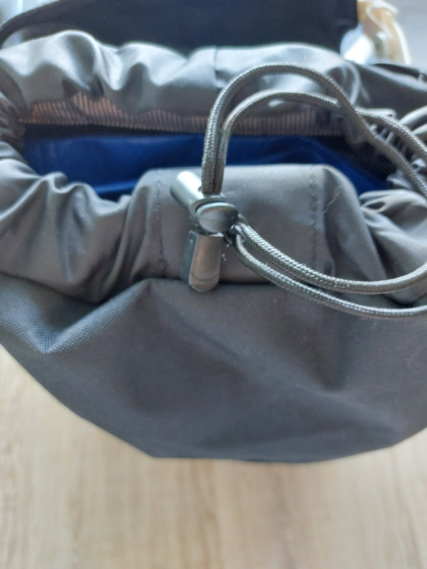 Like new Herschel 'Retreat' backpack - photo 4
