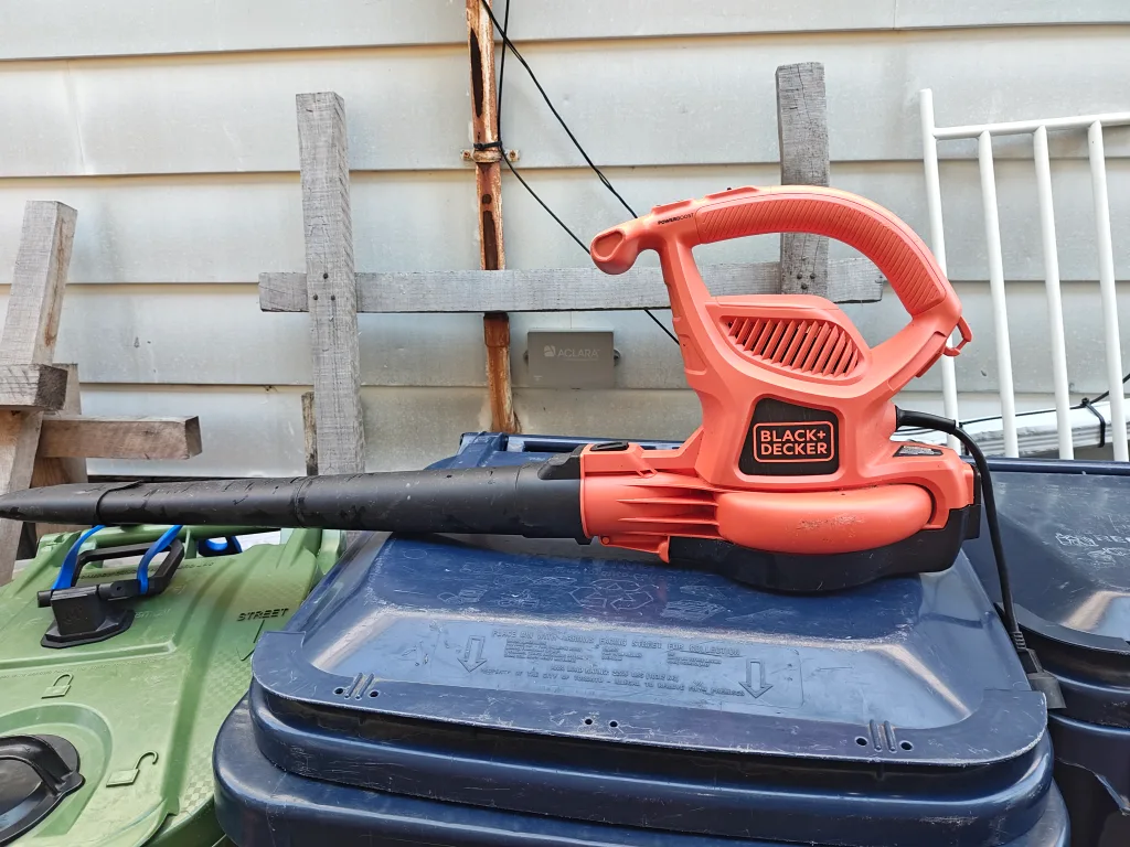 Black+Decker backpack leaf blower / vacuum / mulcher thumbnail