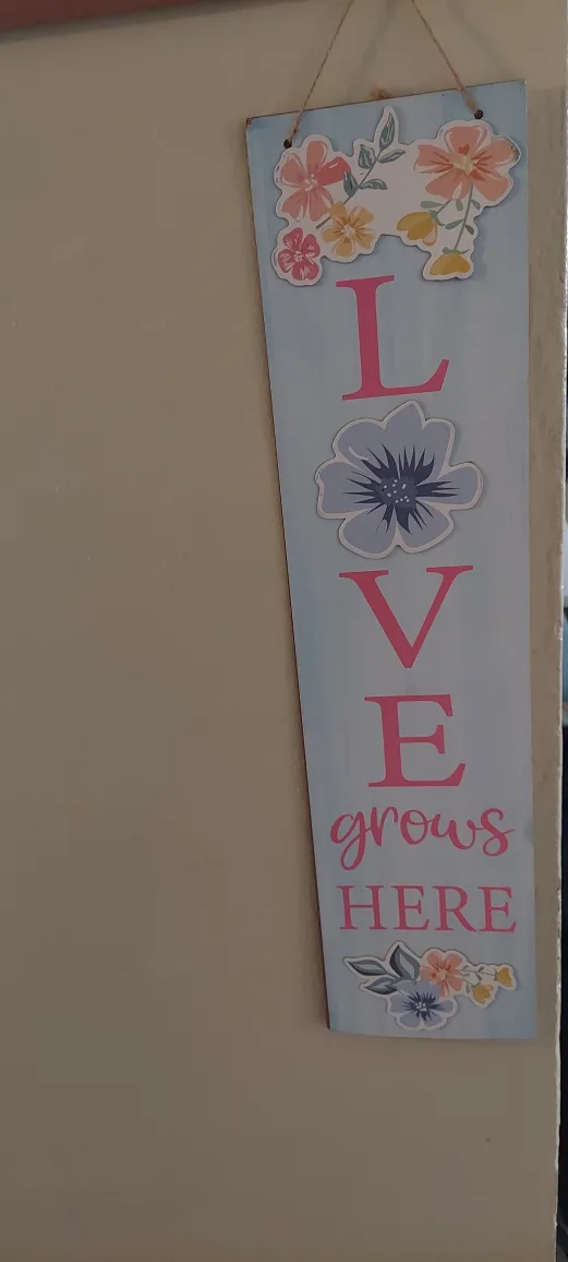 Love Grows Here Floral Sign thumbnail