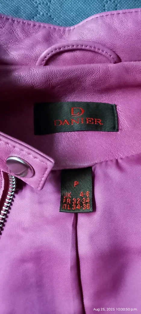 Vintage Danier Leather Jacket - Size P (Small) image indicator(4)