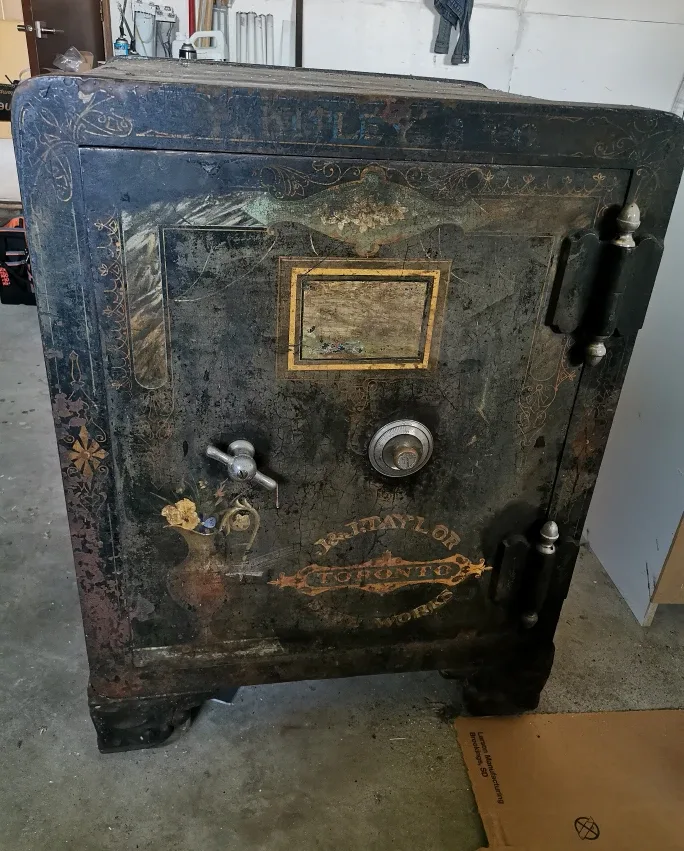 Antique J&J Taylor Safe thumbnail