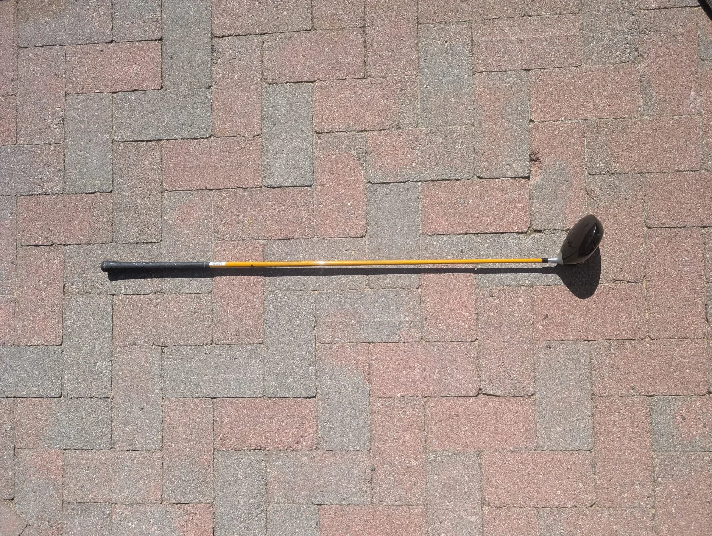 Wilson Ultra Golf Driver 9.5 loft- right handed image indicator(7)