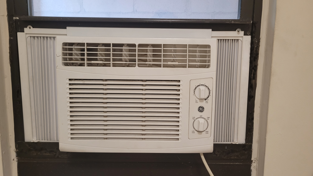 GE Window Air Conditioner