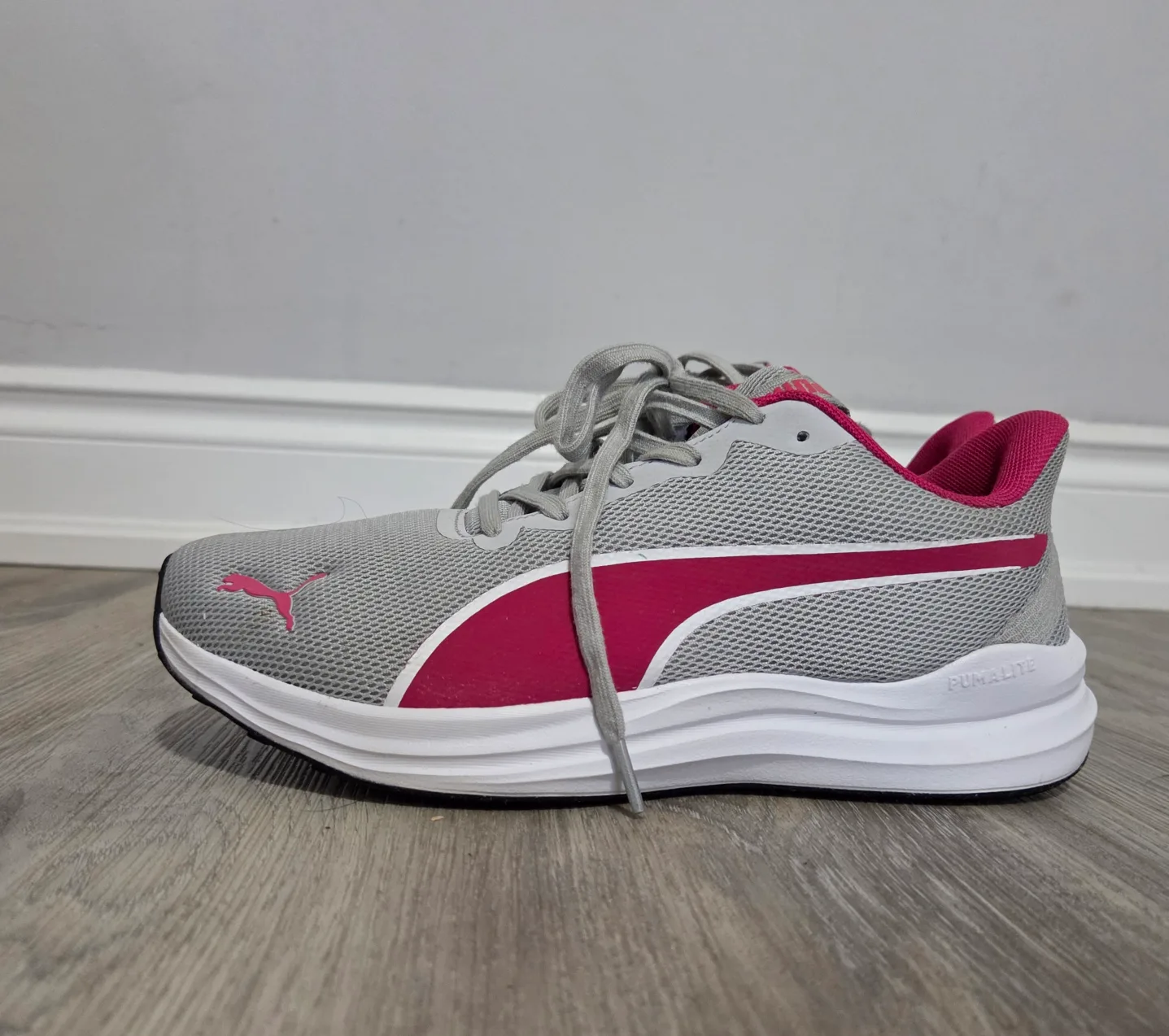 Puma Women Running Shoes Grey & Pink - Women's 8.5 thumbnail