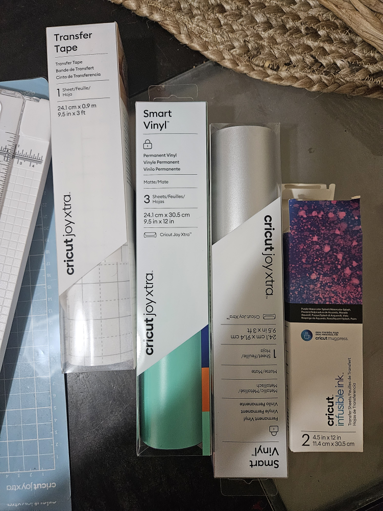 Cricut Joy Xtra Bundle: Tools, Trimmer, Vinyl - photo 2