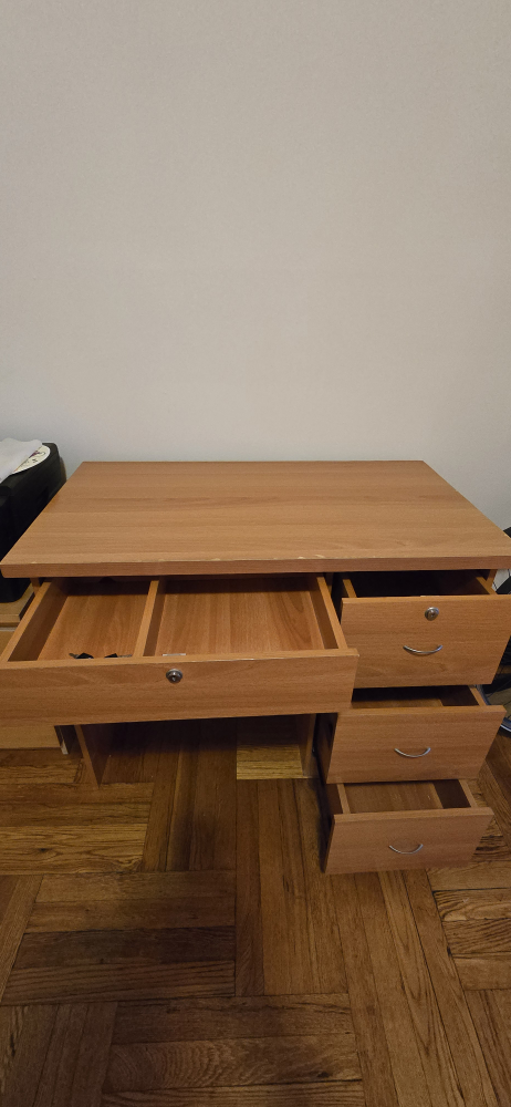 Desk table for free